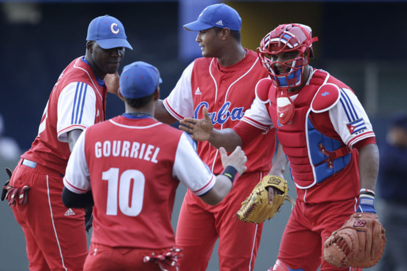 Cubs Interested in Top Cuban Aroldis Chapman - Bleacher Nation