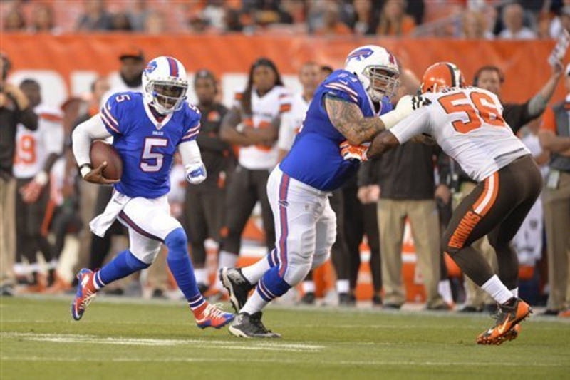 Bills OT Cordy Glenn holds Raiders pass-rush at bay