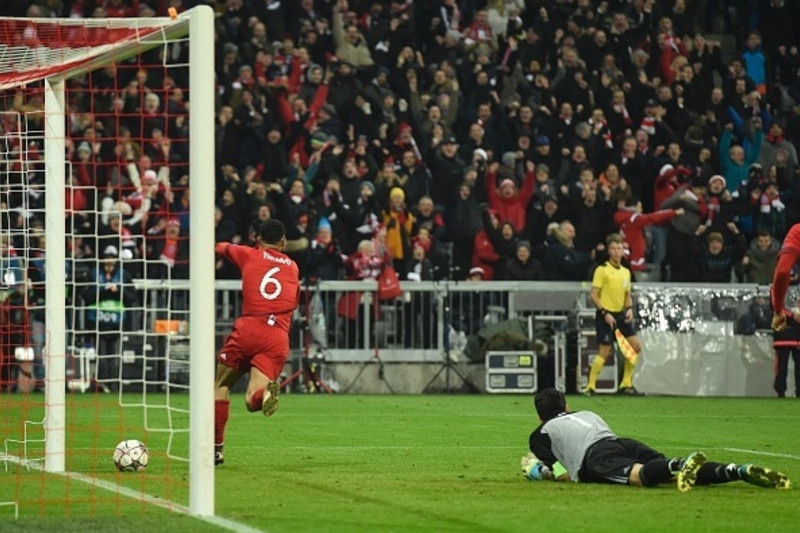 Football Benchmark - Juventus FC vs FC Bayern Munich: A clear winner in the  off-pitch match