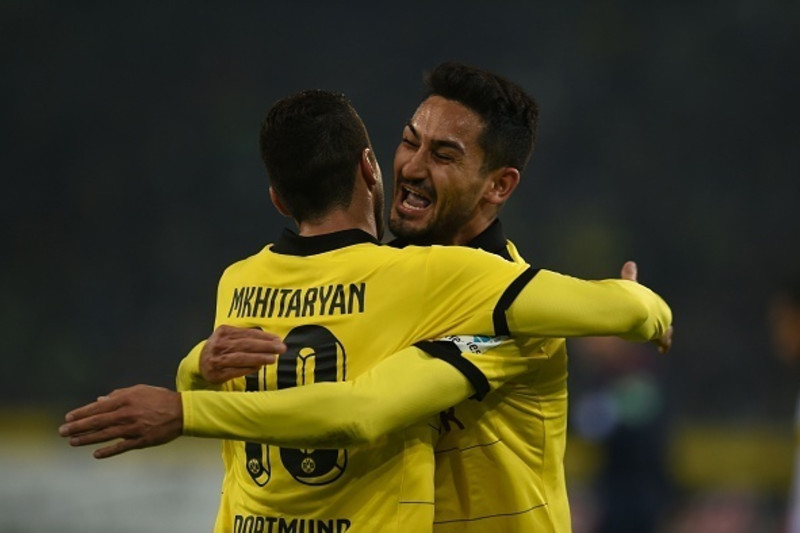 Borussia Dortmund make €23m bid for Henrikh Mkhitaryan