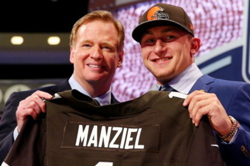 Eerie: 'Draft Day' prefigures Johnny Manziel's Browns drama - Los Angeles  Times