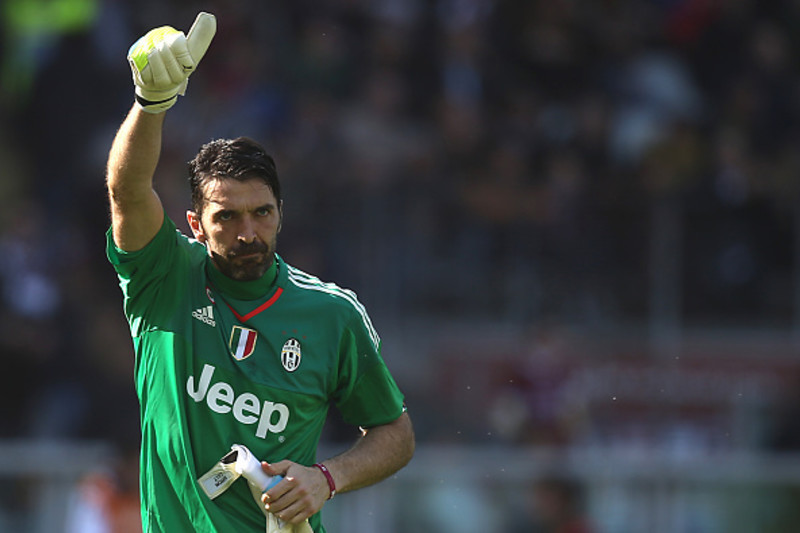 Why Neto Is the Keeper Juventus Should Use to Replace Gianluigi