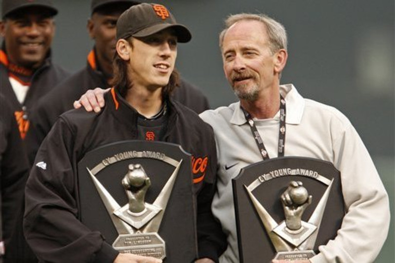 Lincecum injury gives fans a scare