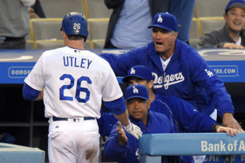 Dodgers News: Chase Utley Doesn't 'Dislike' Getting Hit By A Pitch - Dodger  Blue