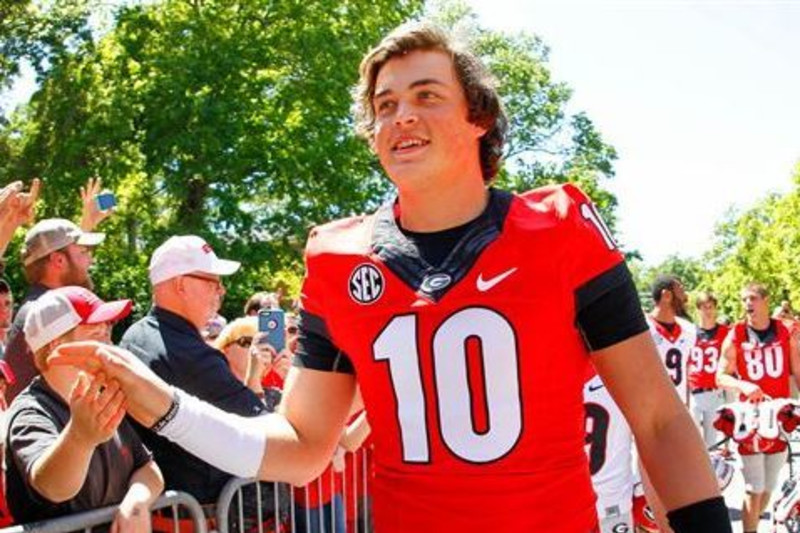 Jacob Eason wins Gatorade National Football Player of the Year, recommits  to Georgia