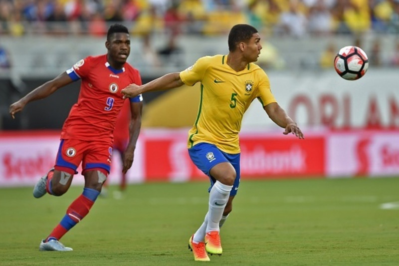 Real Madrid Casemiro 6 Brazil CL Player Issue Adizero Jersey