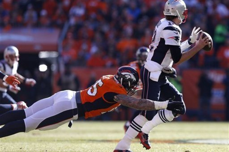 Patriots notes: Marcus Cannon contains Von Miller, keeps him from Tom Brady