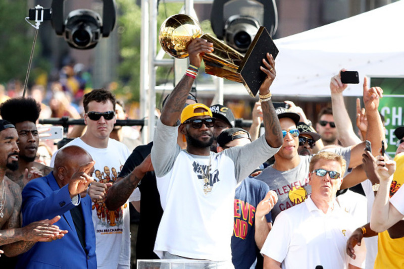 Cleveland and Akron Plan Celebrations of the Cavs' -- and LeBron's