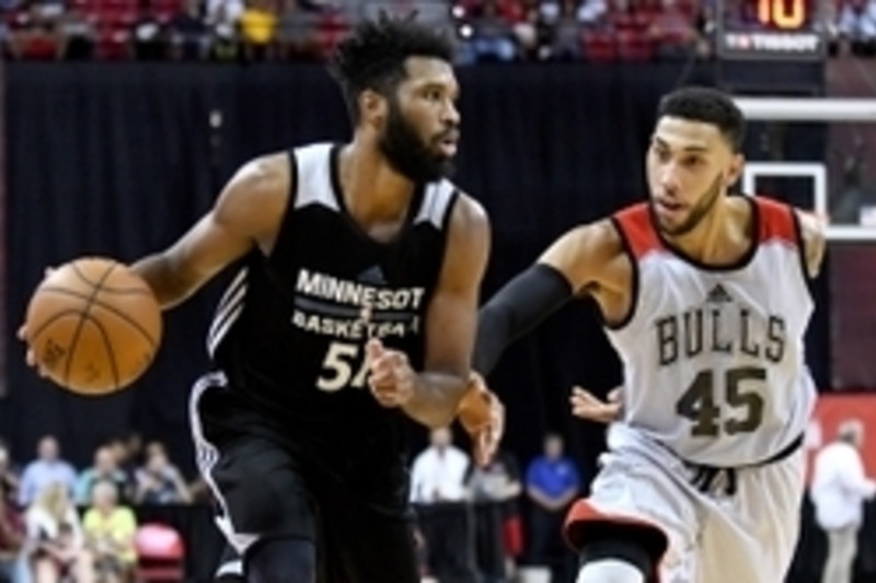 Valentine's buzzer beater gives Bulls title at Summer League