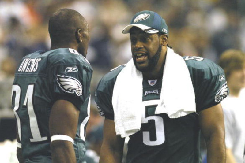 Former Eagle Terrell Owens earns HOF selection on the third try