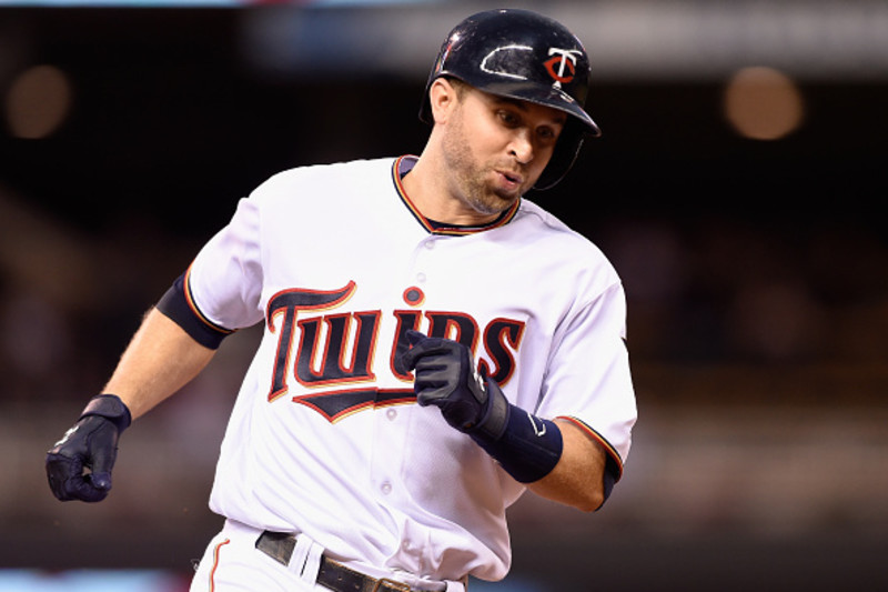 Twins' Brian Dozier on home run tear that puts record in sight