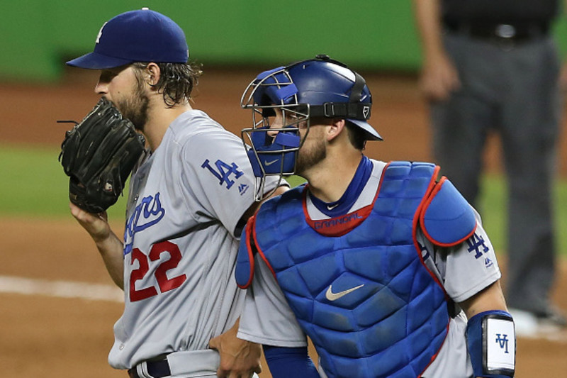 Dodgers Ace Clayton Kershaw Works Out In Shorts On Chilly Night At