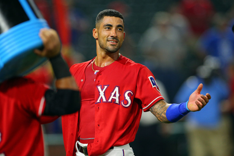 Grant: The inside story of how Ian Desmond ended up playing outfield for  the Rangers