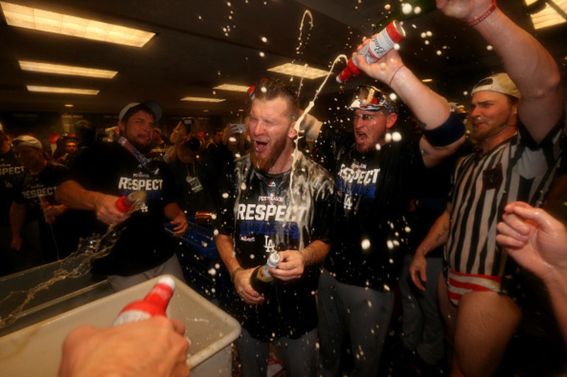 Dave Roberts pulls rookie amid no-hitter, it backfires, fans go nuts