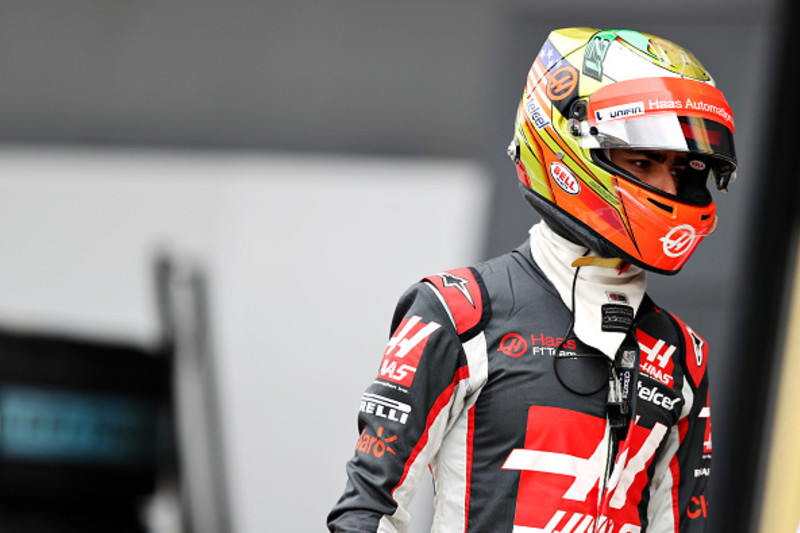 Esteban gutierrez hot sale helmet