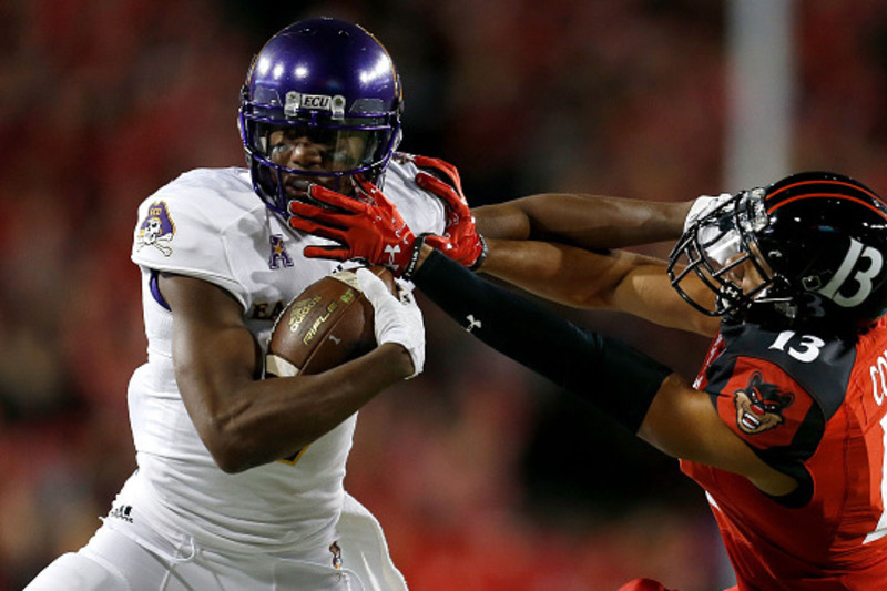 ECU's Zay Jones Moves Closer to the NCAA Receptions Record