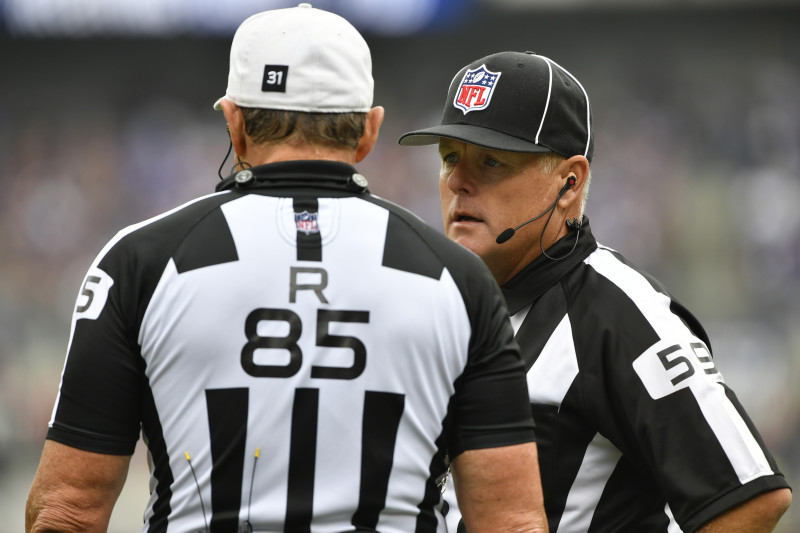 How much does a White Hat Referee get paid in the NFL?