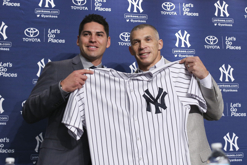 Yankees bust Jacoby Ellsbury shows up in Red Sox jersey (PHOTO) 