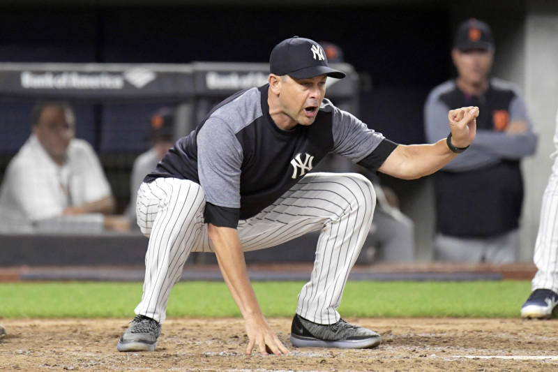 Watch: Yankees manager Aaron Boone mimics umpire, ejected for AL