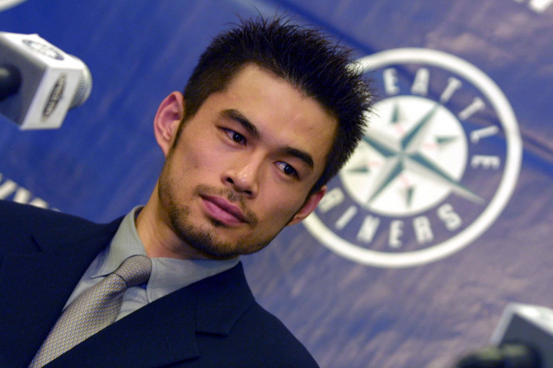 Mariners stars arrive to celebrate Ichiro's Hall of Fame weekend