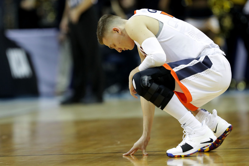 kyle guy is getting married today :( #uva #F #heightproblems #rip
