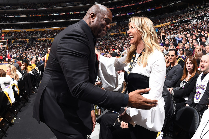 The Last Twist in the Lakers' Lost Season: Magic Johnson Resigns - WSJ