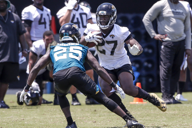 Super Bowl Champ Leonard Fournette Makes Surprise Visit to Camp