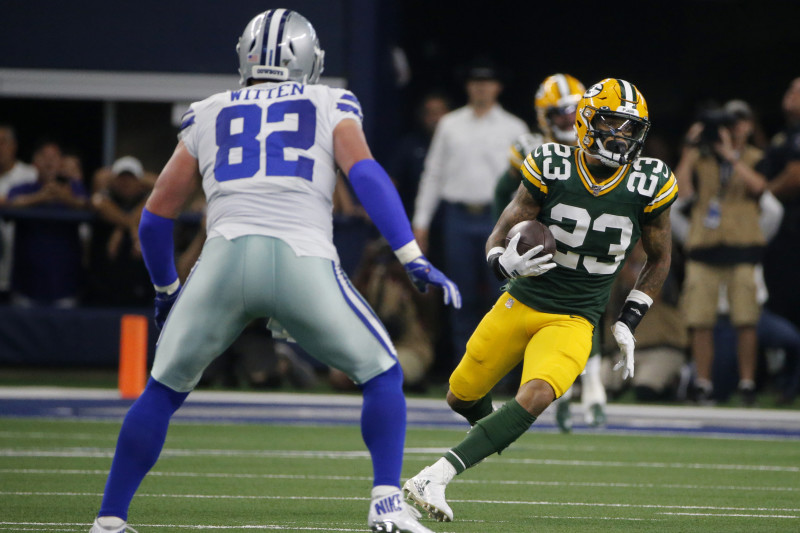 Dallas Cowboys quarterback Dak Prescott (4) looks to pass during an NFL game  against the Green Bay Packers Sunday, Nov. 13, 2022, in Green Bay, Wis. (AP  Photo/Jeffrey Phelps Stock Photo - Alamy