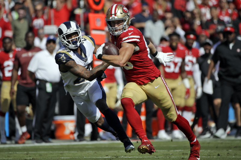 George Kittle can't play for the 49ers right now, but he still showed up to  WWE Raw