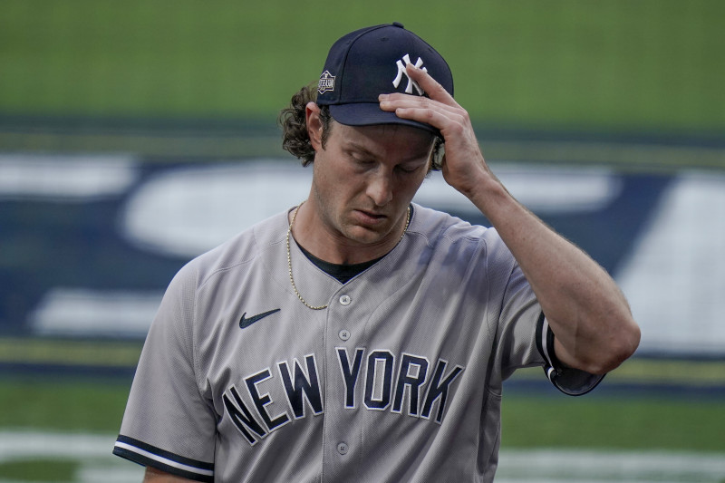 Yankees' Aaron Boone bemoans 'embarrassing' loss vs. Rays as New York's  free fall continues 