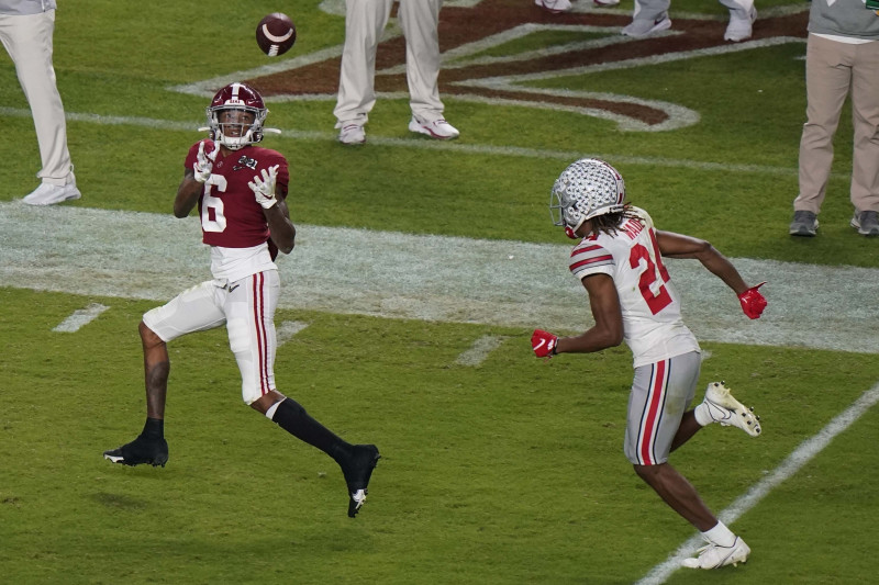 DeVonta Smith is best of Alabama football's wide receiver legacy - Sports  Illustrated