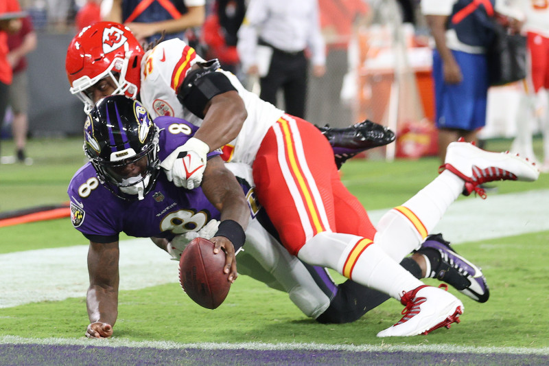 Lamar Jackson finally leads Ravens over Chiefs 36-35 - WTOP News