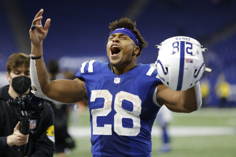 The Standoff in Indy: Should the Colts Pay Jonathan Taylor?