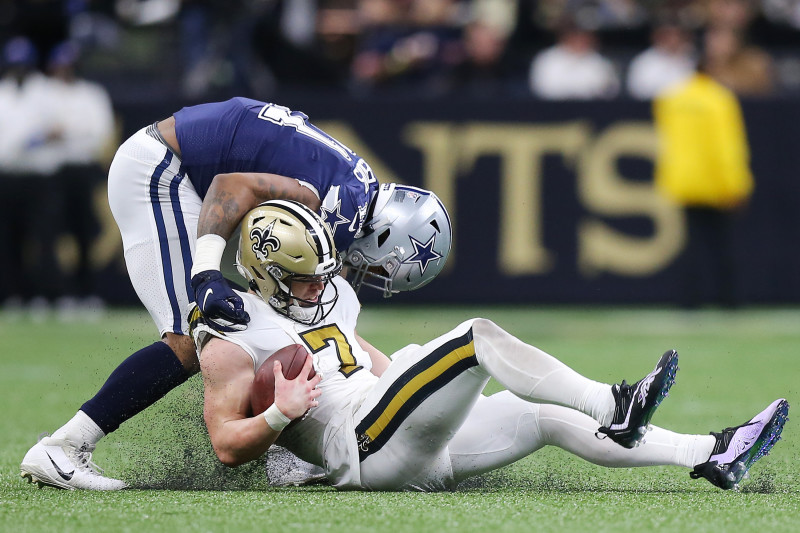 Micah Parsons Continues Sack Streak, Records 10th of the Season vs Saints ✭  Inside The Star