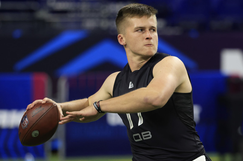 Quarterback Bailey Zappe Earns Invite to 2022 NFL Scouting Combine