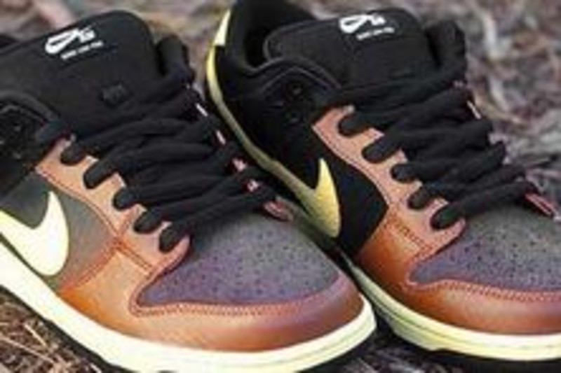 Nike sb black and tan hotsell