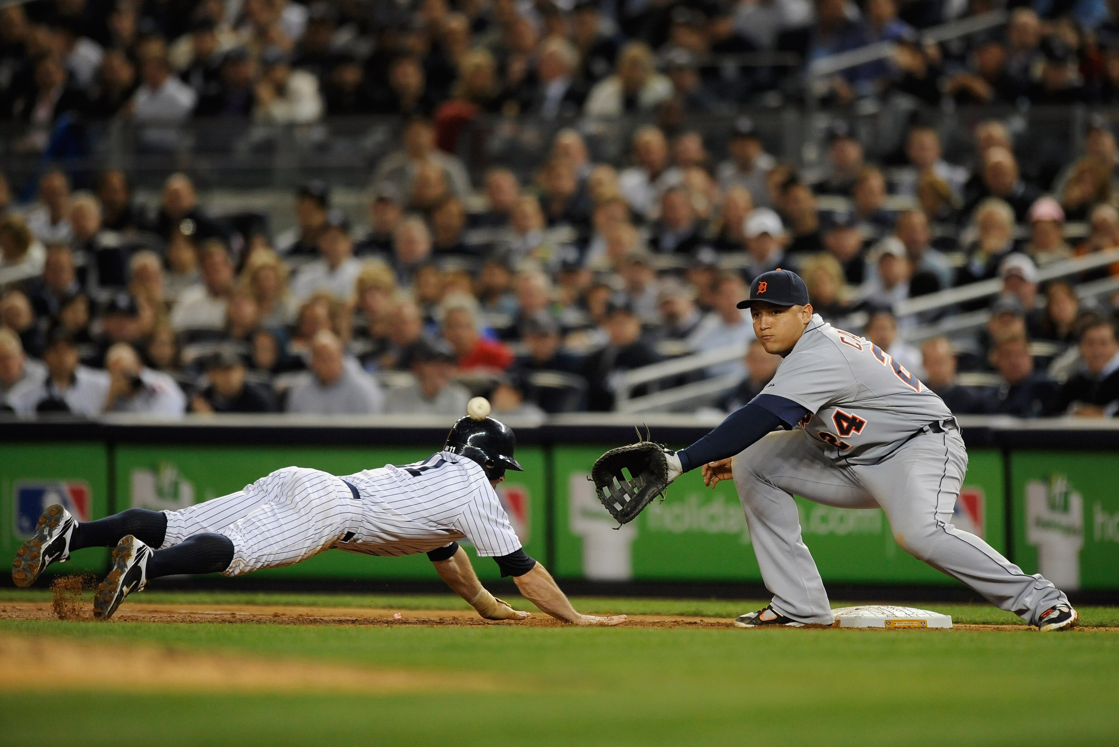 Would Mlb Be Right In Banning The Third To First Pickoff Move Bleacher Report Latest News Videos And Highlights