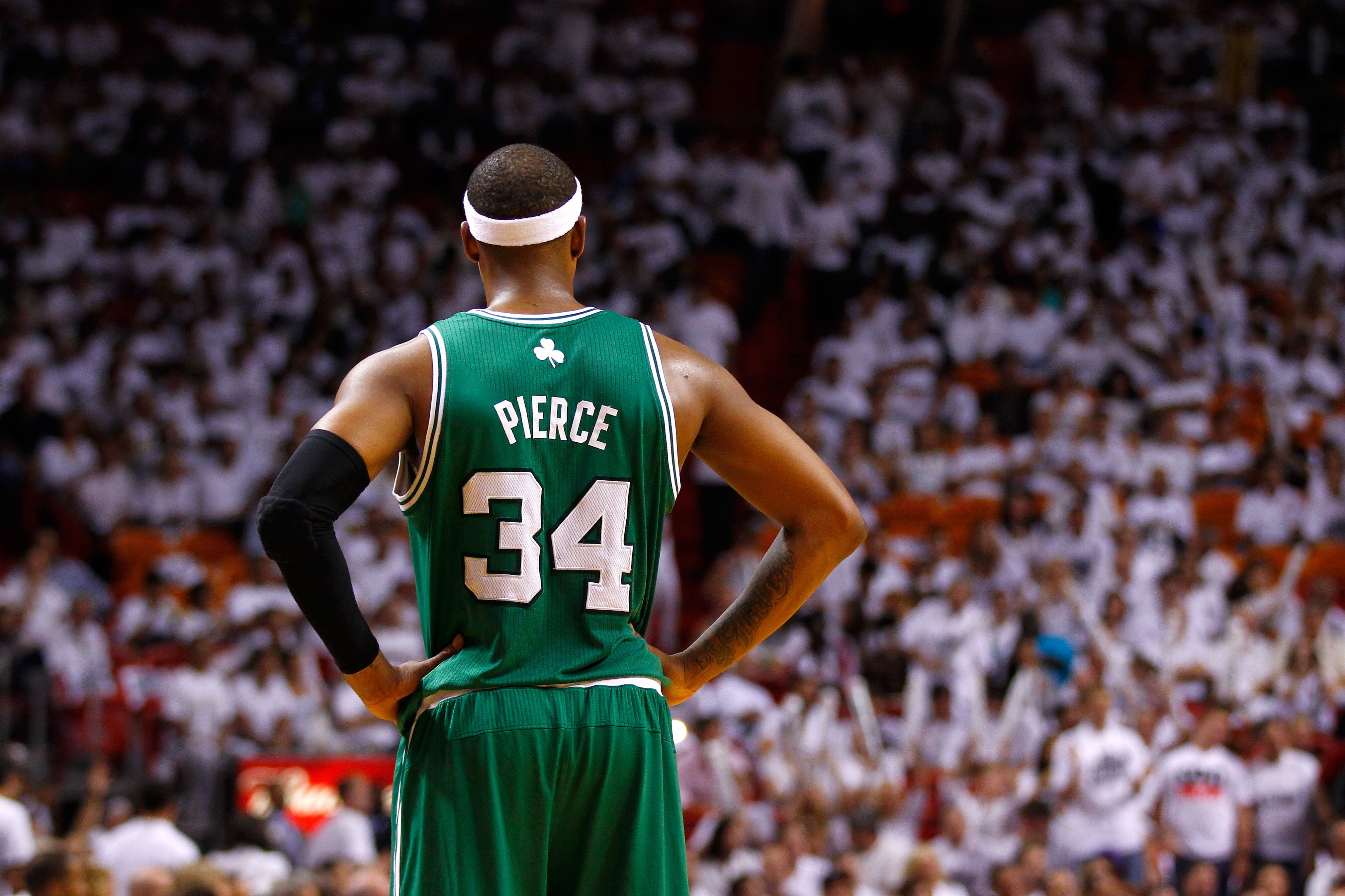 NBA UD BLACK 9/15 Paul Pierce 直筆サインカード NBA UD BLACK 9/15 Paul Pierce 直筆サインカード NBA UD BLACK