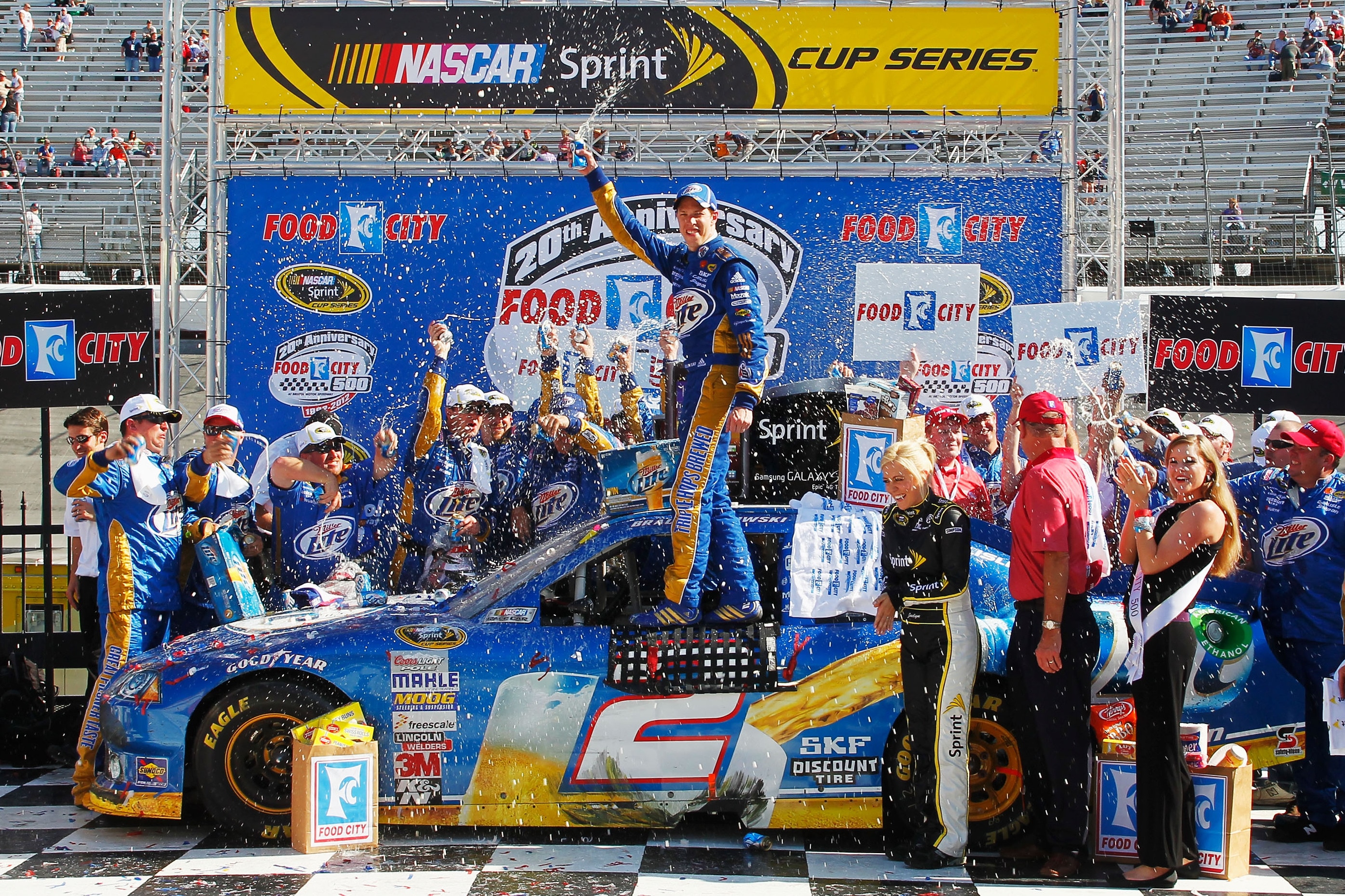 2012 NASCAR Irwin Tools Night Race Preview: Can Brad Keselowski Win in Bristol? | Bleacher Report | Latest News, Videos and Highlights
