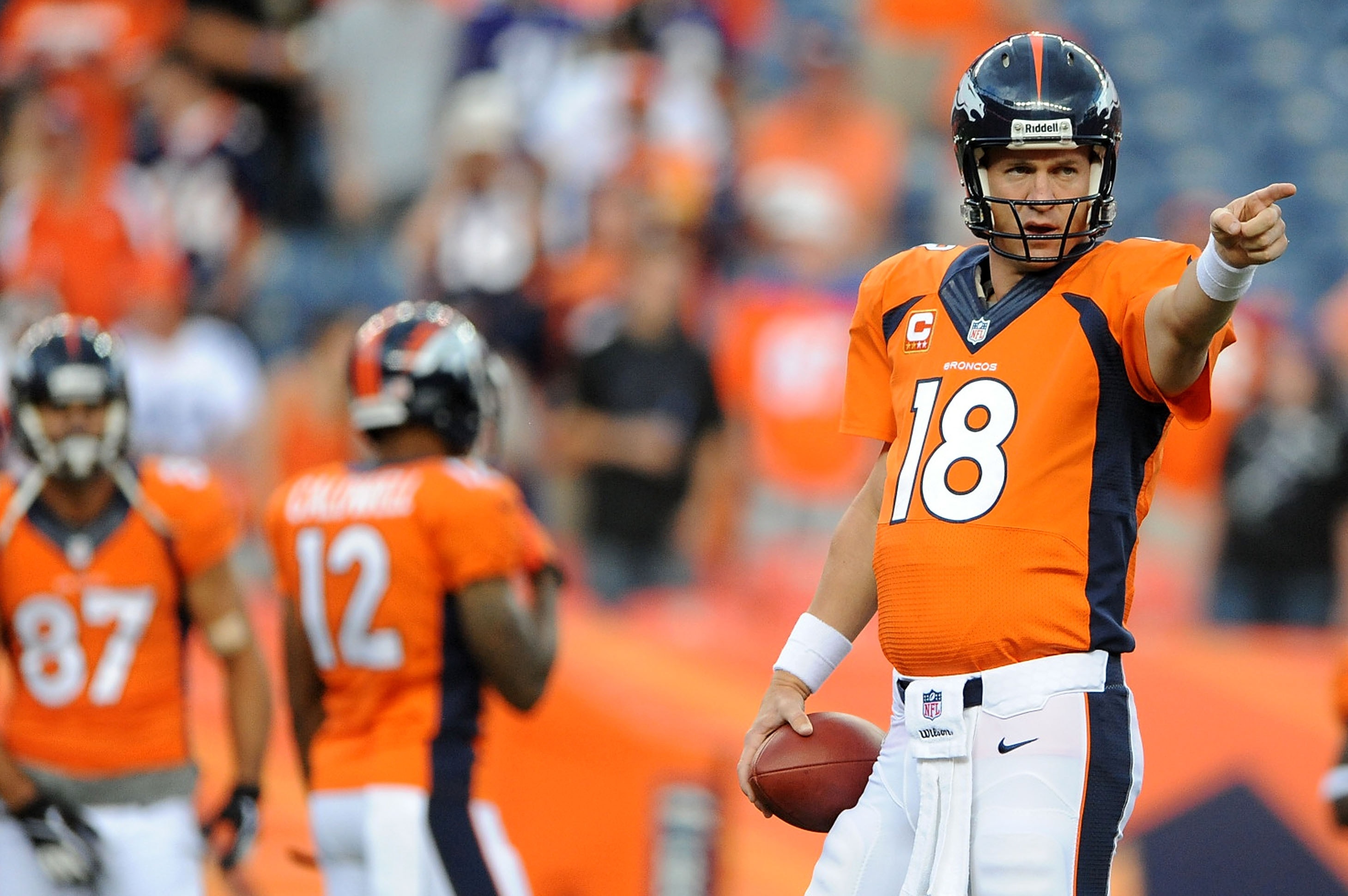 Peyton Manning 2013 NFL: Denver Broncos, Cincinnati Bengals And New