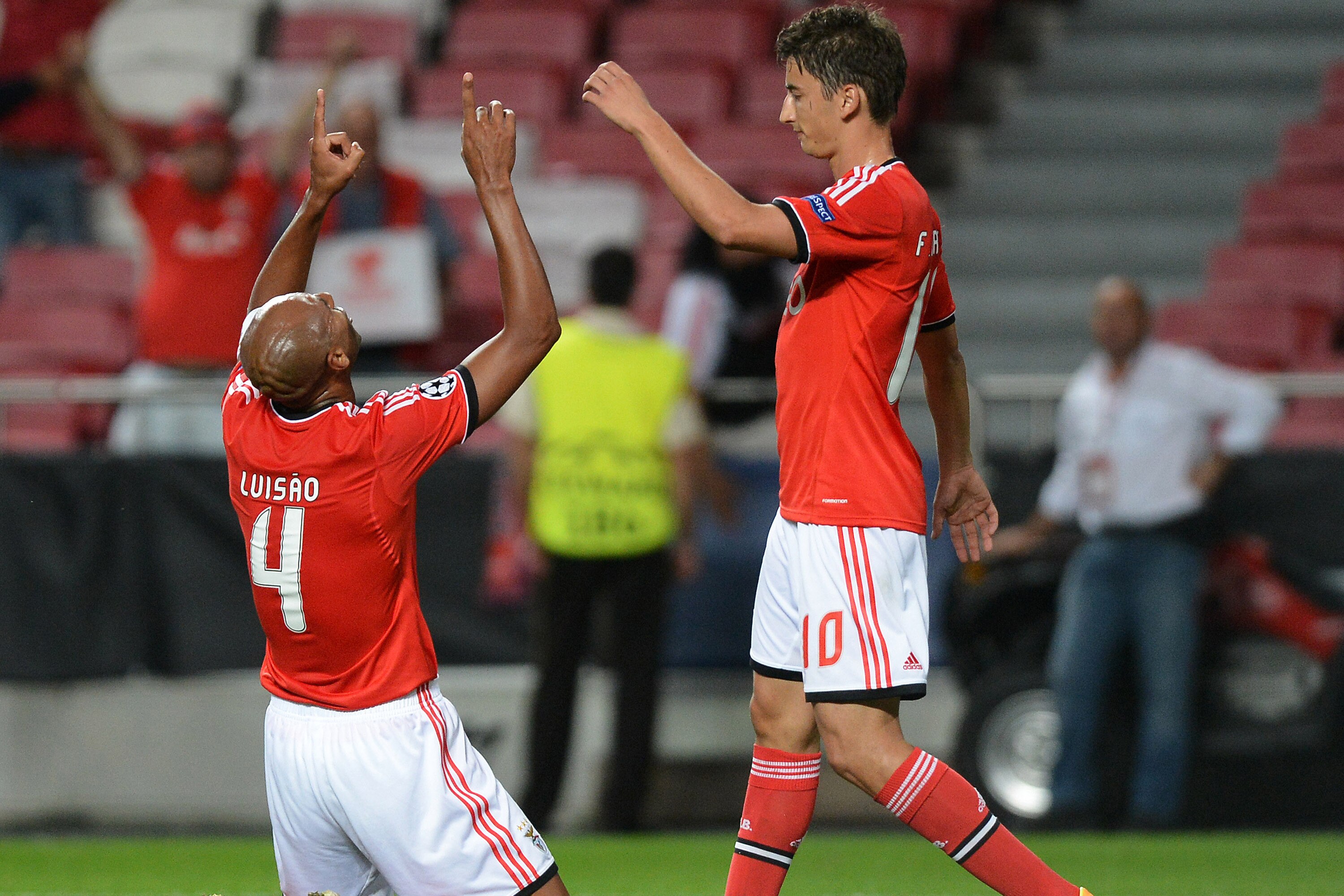 Benfica Vs Porto Date Time Live Stream Tv Info And Preview Bleacher Report Latest News Videos And Highlights [ 533 x 800 Pixel ]