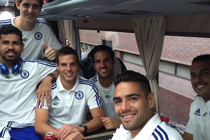 Thibaut Courtois Shares Celebratory Selfie From Chelsea Team Bus Bleacher Report Latest News Videos And Highlights