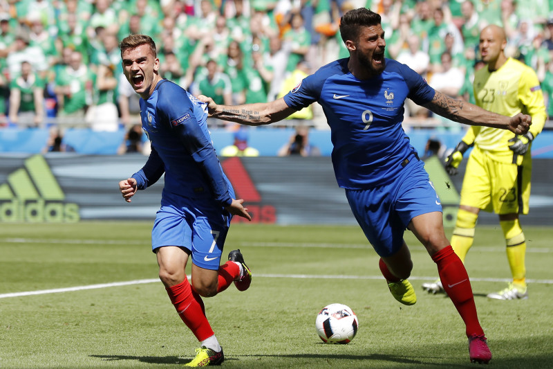 Olivier Giroud And Antoine Griezmann Tandem Is Key To France Victory Vs Iceland Bleacher Report Latest News Videos And Highlights