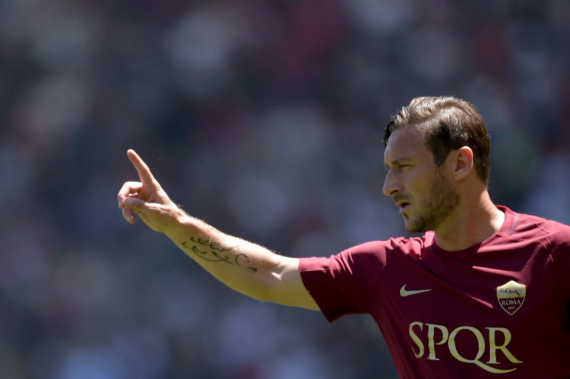 Francesco Totti S Football Legacy As Told In 10 Defining Moments Bleacher Report Latest News Videos And Highlights