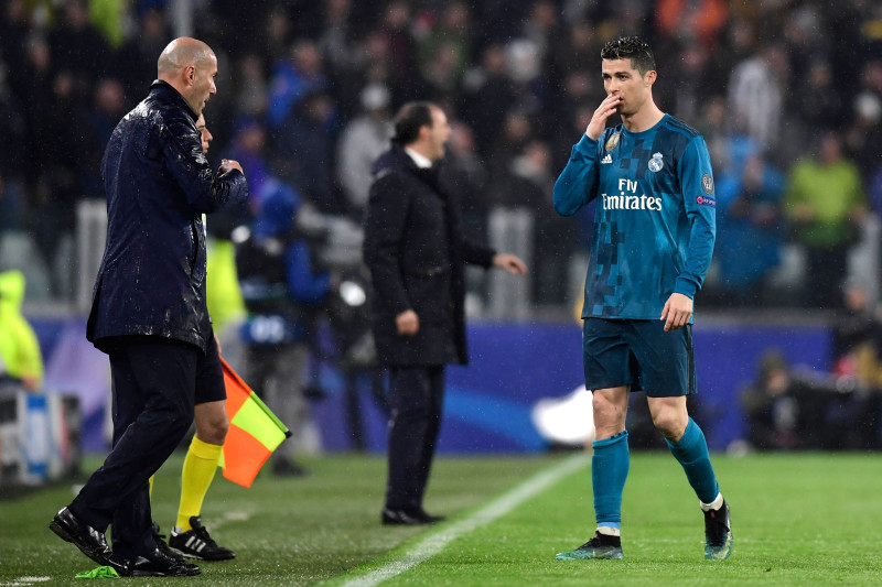 Zidane Zidane Comments On Cristiano Ronaldo Wondergoal Against Juventus Bleacher Report Latest News Videos And Highlights