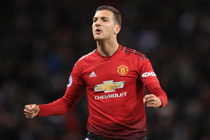 Diogo Dalot Used 1st Manchester United Check To Buy Bus For Former Club Bleacher Report Latest News Videos And Highlights