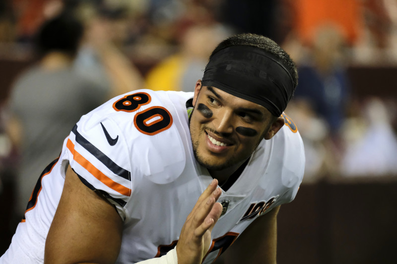 Chicago Bears tight end Trey Burton waves to fans prior to an NFL football game against the Washington Redskins, Monday, Sept. 23, 2019, in Landover, Md. (AP Photo/Mark Tenally)