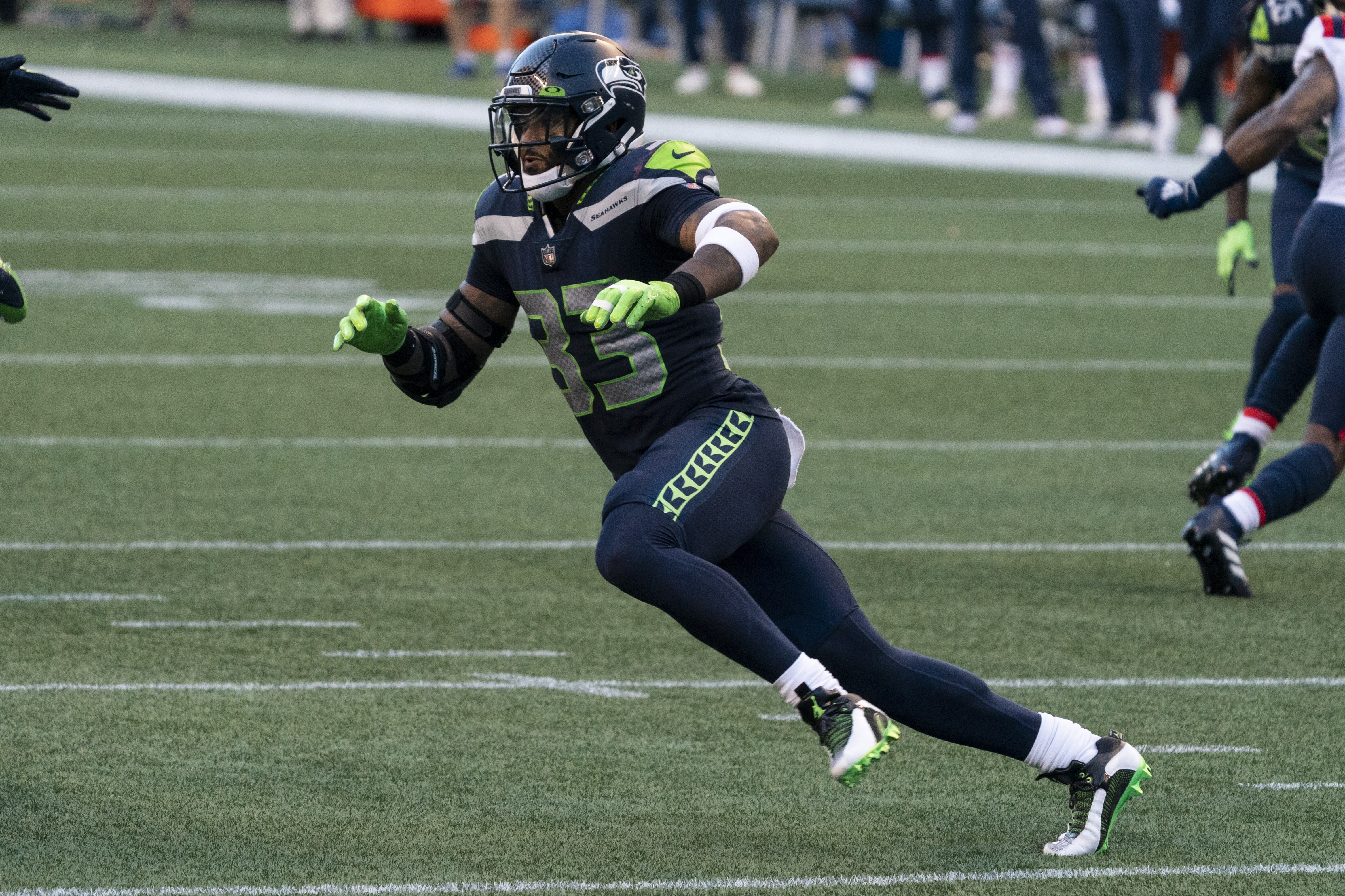 jamal adams jordan cleats