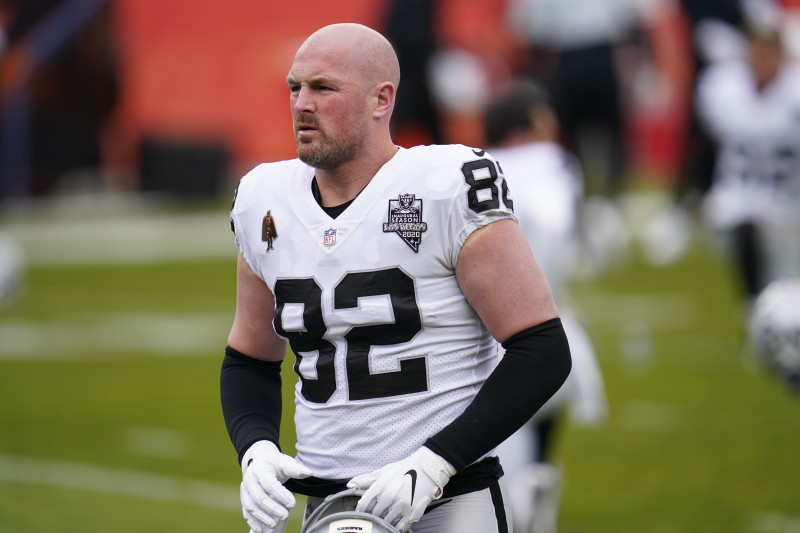 Las Vegas Raiders tight end Jason Witten (82) in the first half of an NFL football game Sunday, Jan. 3, 2021, in Denver. (AP Photo/David Zalubowski)