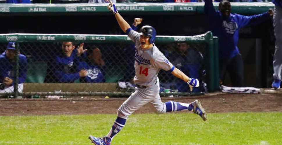 Kike Hernandez hits 3 HRs; Dodgers top Cubs to reach World Series